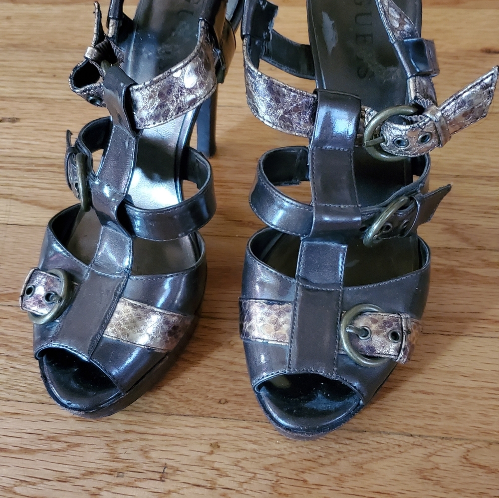 Sandals - Picture 2 of 2